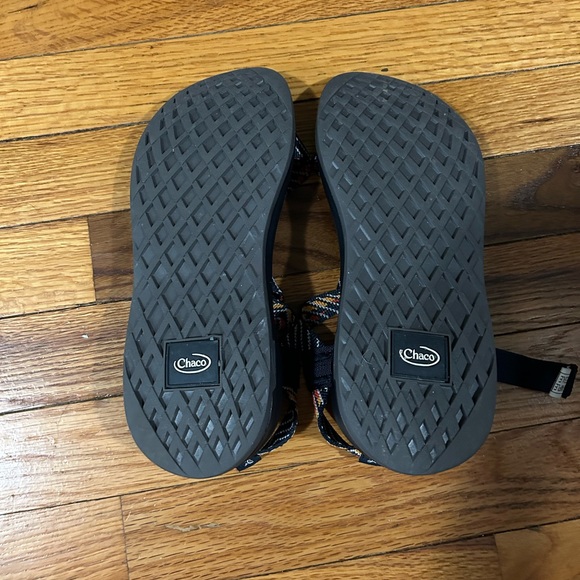 Navy Print Chaco Sandals W7 - Picture 4 of 4